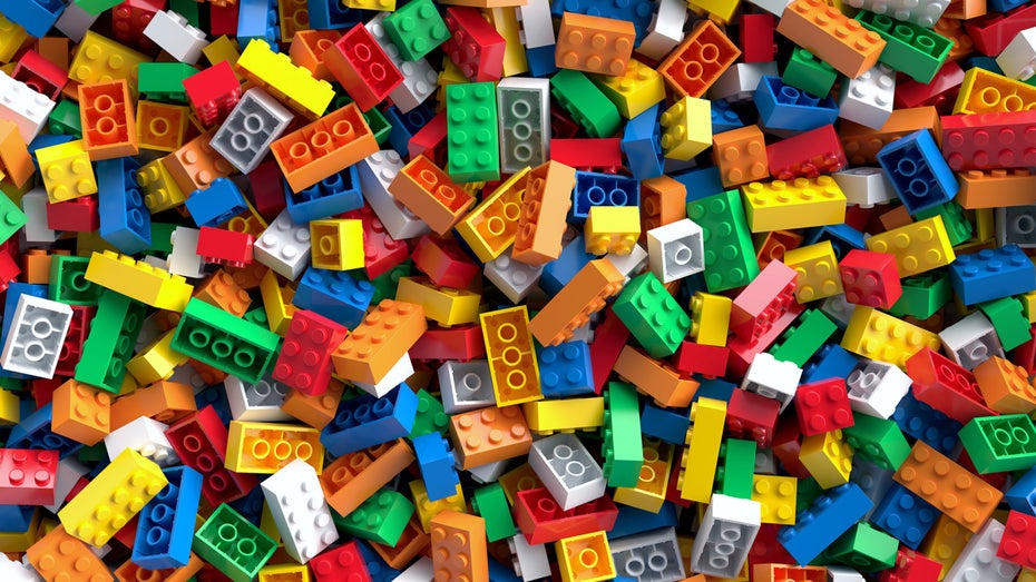 So machst du aus deinem Lego-Haufen echte Bauwerke. (Foto: Shutterstock / 3d_kot) Diese App macht aus deinem Lego-Haufen echte Bauwerke