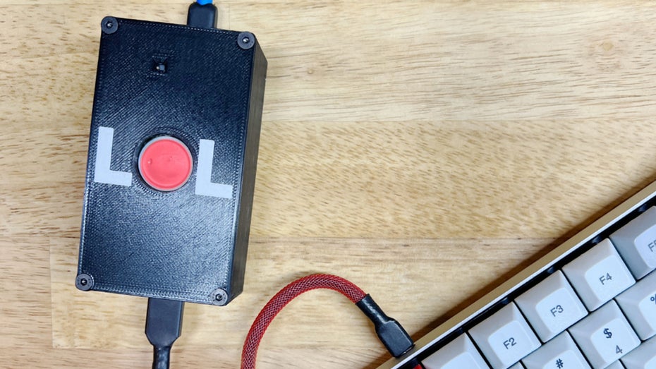 Dies Box lässt nur echte Lacher durchgehen. (Foto: Brian Moore) Schluss mit falschen LOLs: Diese KI erkennt echtes Lachen