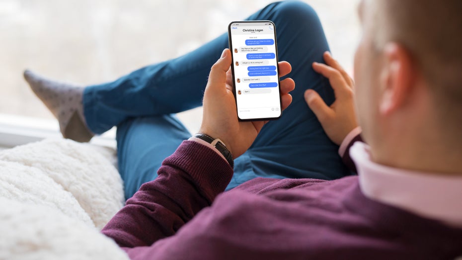 Chatten mit dem Facebook-Messenger wird jetzt sicherer – dank Ende-zu-Ende-Verschlüsselung. (Foto: Kaspars Grinvalds/Shutterstock) Facebook-Messenger bekommt ein Make-over, darunter Ende-zu-Ende-Verschlüsselung