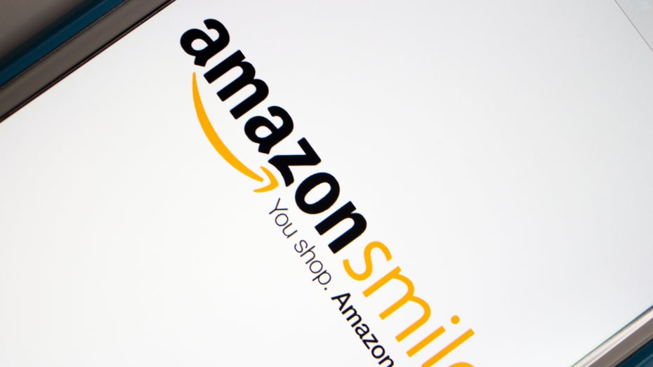 Es hat sich ausgelächelt: Ab Februar wird die Spendenaktion Amazon Smile nicht mehr verfügbar sein. (Bild: Koshiro K/Shutterstock) Amazon stampft Spendenfunktion AmazonSmile ein