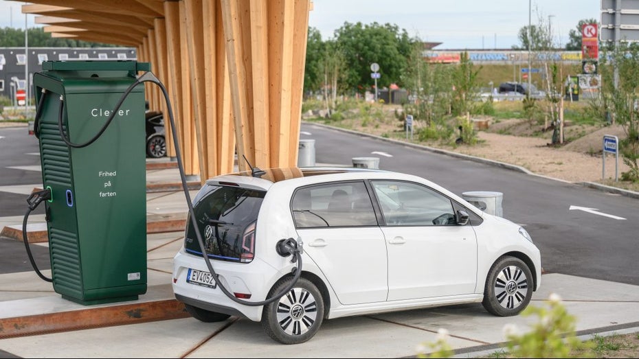 VW-Chef will keinen Preiskampf mit Tesla VW-Chef will keinen Preiskampf mit Tesla