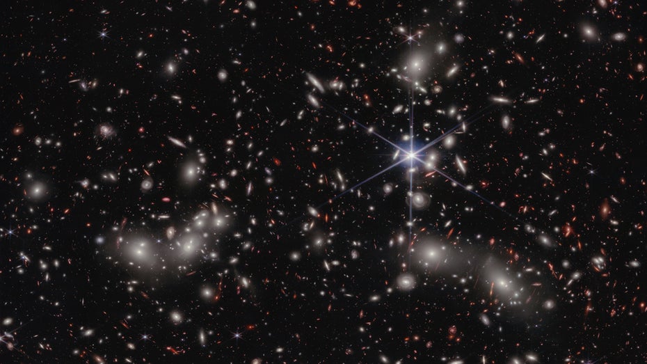 Pandoras Galaxienhaufen: James Webb macht bislang bestes Foto
