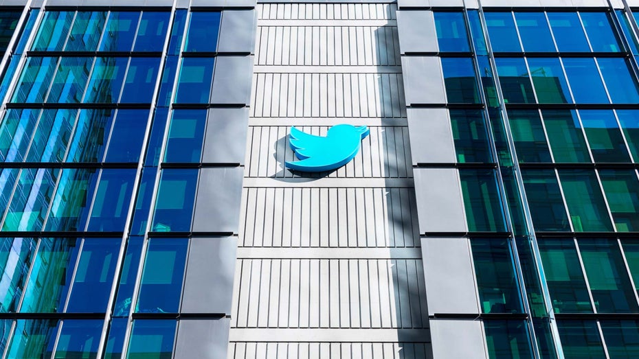 Der Werbe-Algorithmus soll bald wie bei Google funktionieren. (Foto: Shutterstock / Michael Vi) Twitter: Musk entlässt weiter Mitarbeiter und will den Werbe-Algorithmus ändern