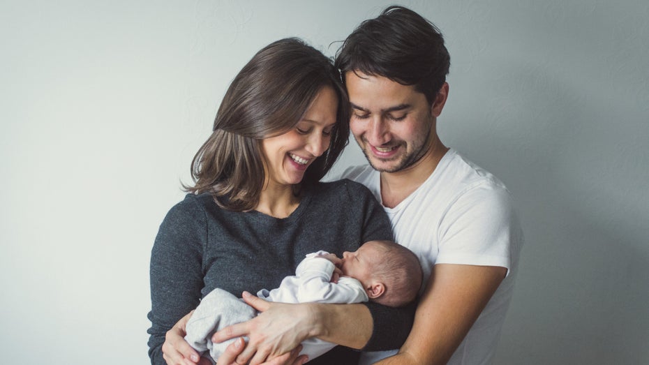 Gemeinsam in Elternzeit? Dafür gibt es seit April neue Regeln. (Foto: Shutterstock/Kseniya Ivanova) Neuregelungen beim Elterngeld: Das musst du jetzt wissen