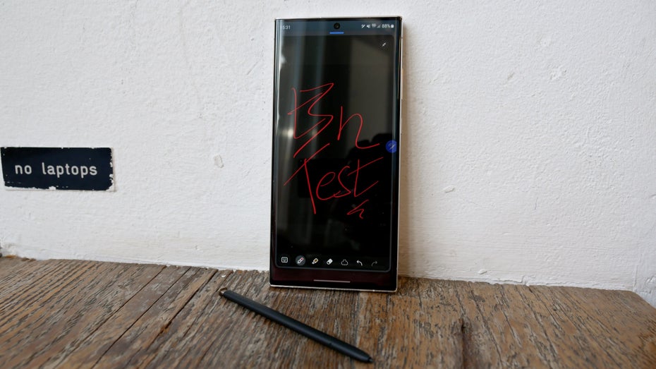 Samsung Galaxy S23 Ultra mit Stylus