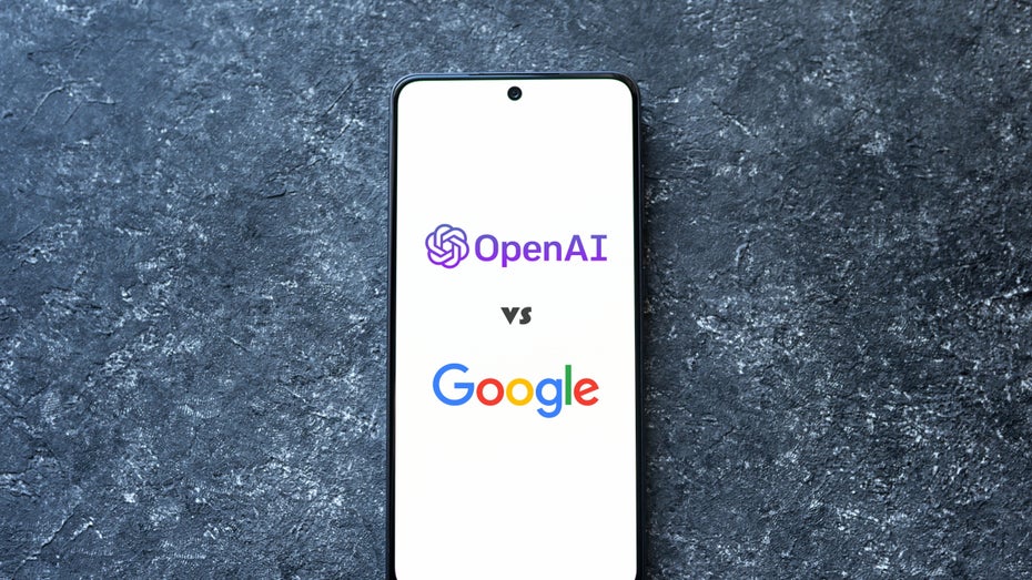 Der Chatbot von OpenAI bekommt bald Konkurrenz: Google stellt in Kürze seine KI „Bard“ vor. (Bild: salarko/Shutterstock) ChatGPT-Konkurrenz: Google plant eigenen KI-Chatbot