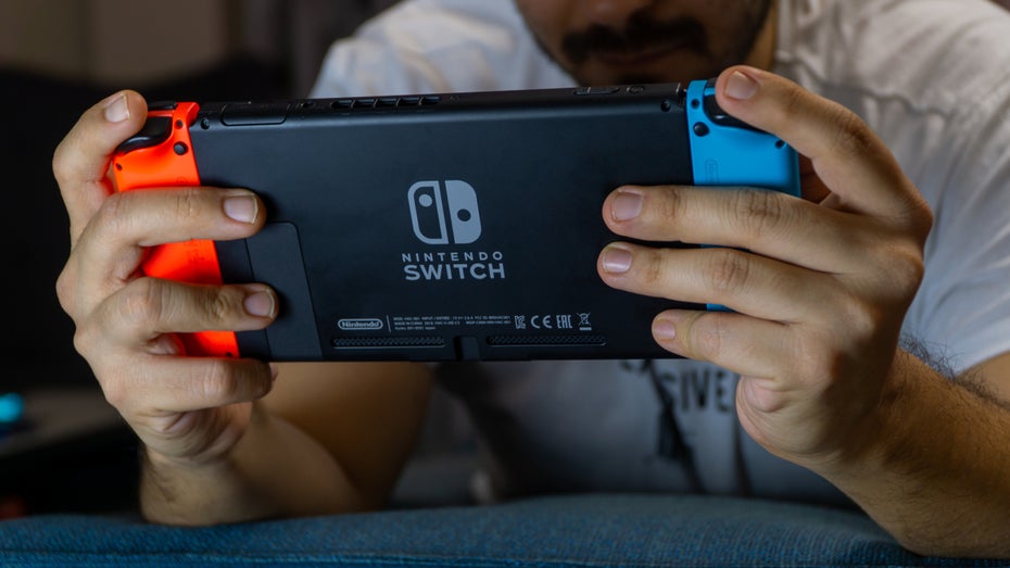 Die Nintendo Switch. (Foto: Taner Muhlis Karaguzel/Shutterstock) Nintendo Switch: Müsst ihr euch auf 70-Euro-Spiele einstellen?