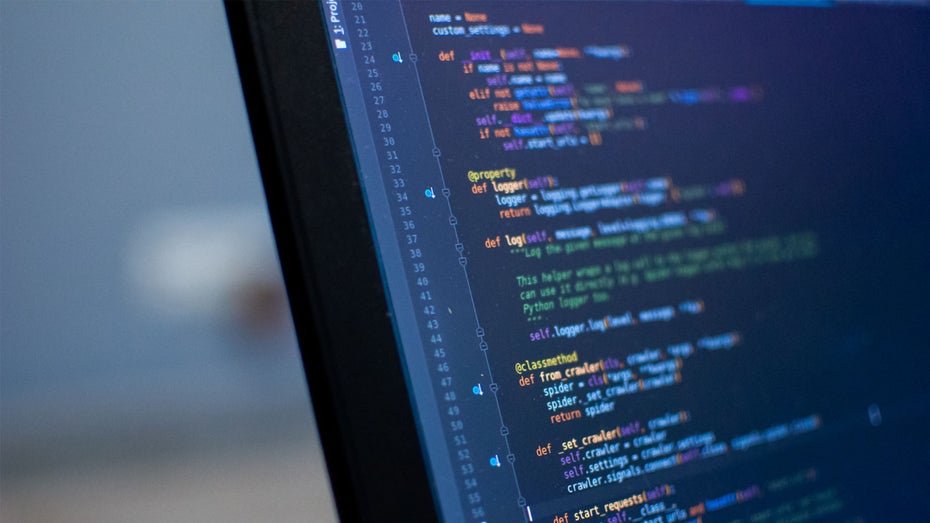 Der Chatbot kann Code durchforsten. (Foto: Shutterstock / Kateryna Reka) ChatGPT: KI-Chatbot spürt über 200 Sicherheitslücken auf