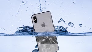 iPhone überlebt 1 Woche unfreiwilligen Tauchgang in 7 Meter tiefem See