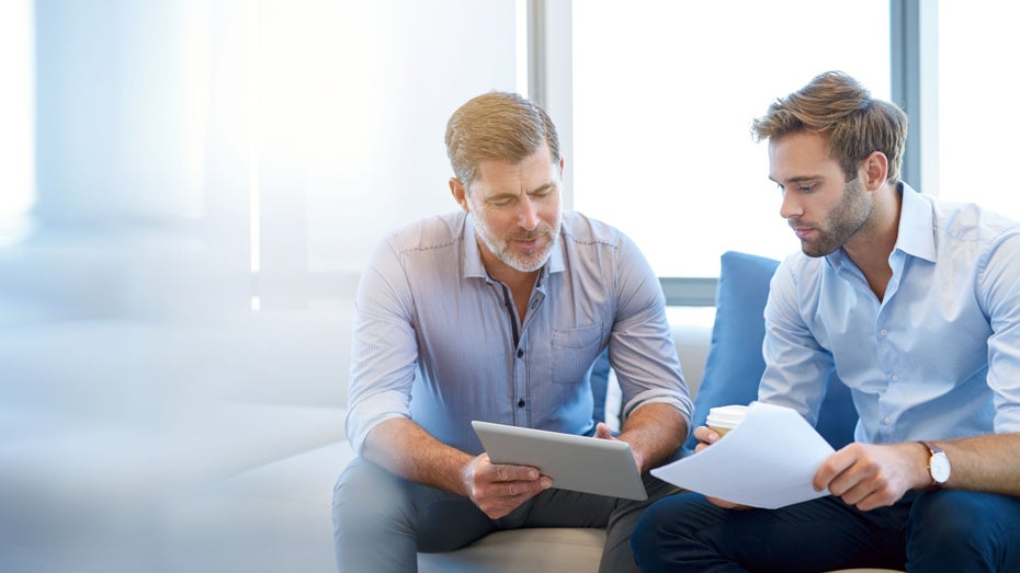 Neue Herausforderungen, hohe Verantwortung: Hier kommen im Arbeitskontext immer wieder Coaches ins Spiel. (Foto: Shutterstock/Marvent) Führungskräfte aufgepasst: So erkennst du unseriöse Job-Coaches