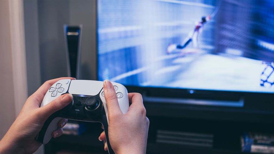 Die PS5 könnte noch zwei unterschiedliche Versionen bekommen. (Foto: Shutterstock / Mohsen Vaziri) Kommt die Playstation 5 Pro schon im nächsten Jahr?