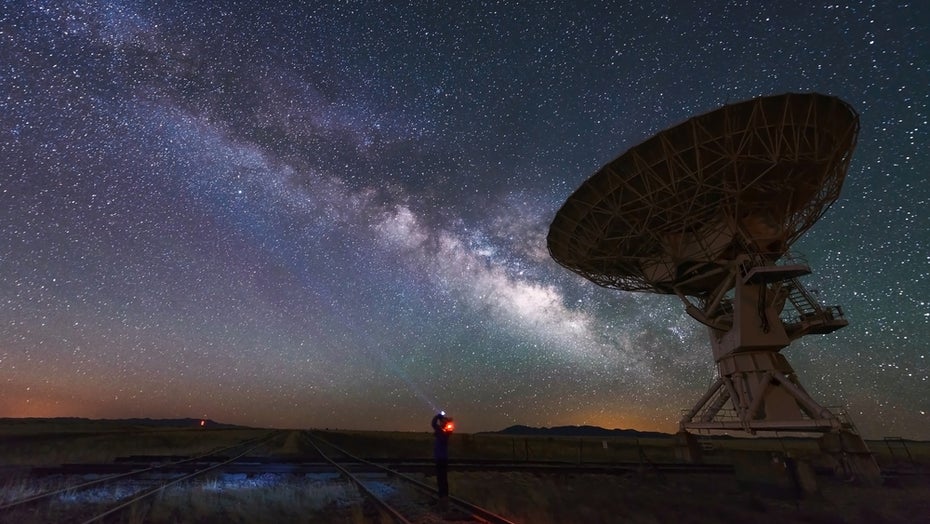 Zu viele Satelliten sorgen für Lichtverschmutzung: Forscher:innen fordern Regulierung Zu viele Satelliten sorgen für Lichtverschmutzung: Forscher:innen fordern Regulierung