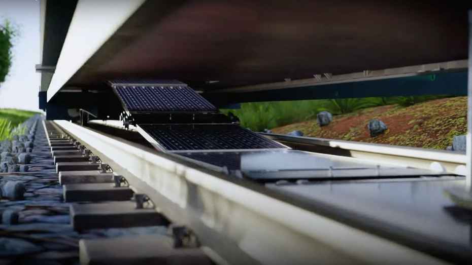 Ausrollbare „Solarteppiche“: Dieses Startup will Solarmodule auf Bahnstrecken verlegen Ausrollbare „Solarteppiche“: Dieses Startup will Solarmodule auf Bahnstrecken verlegen