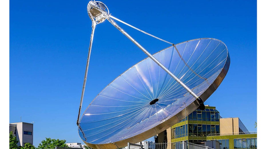 Dieser Solarreaktor produziert Wasserstoff, Wärme und Sauerstoff Dieser Solarreaktor produziert Wasserstoff, Wärme und Sauerstoff