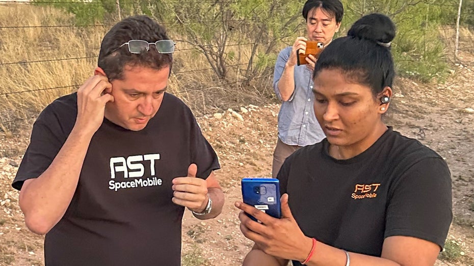 Erster Satelliten-Anruf mit handelsüblichem Smartphone. (Foto: AST Spacemobile) Satelliten Kommunikation Smartphone