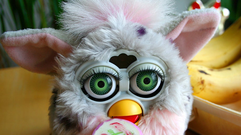 Video: Programmiererin verknüpft Furby mit ChatGPT – und der will die Welt erobern Video: Programmiererin verknüpft Furby mit ChatGPT – und der will die Welt erobern