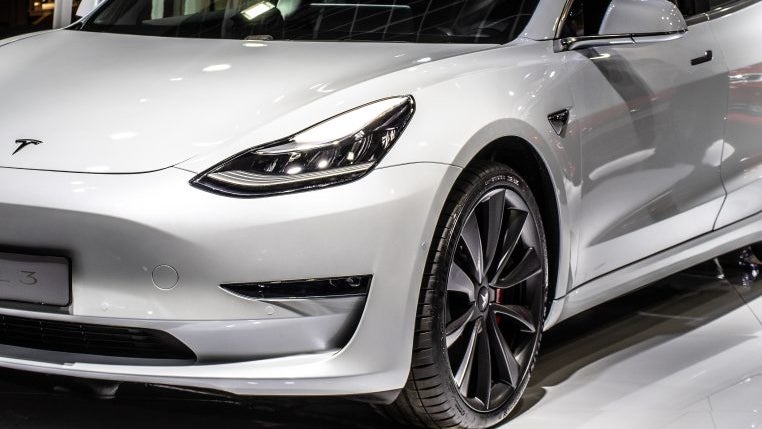 Erstes Foto vom Redesign des Tesla Model 3 geleakt?