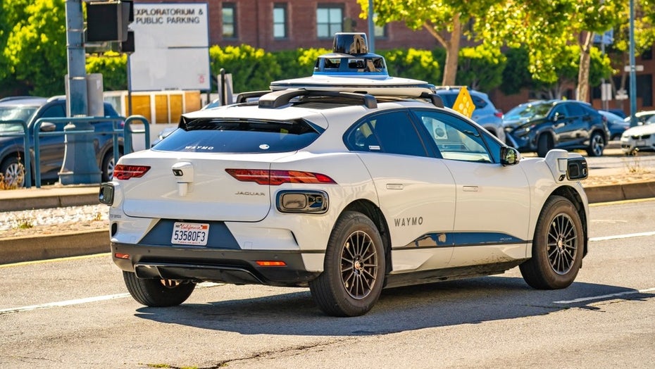 Autonome Taxis: Waymo und Cruise dürfen in ganz San Francisco ohne Sicherheitsfahrer fahren