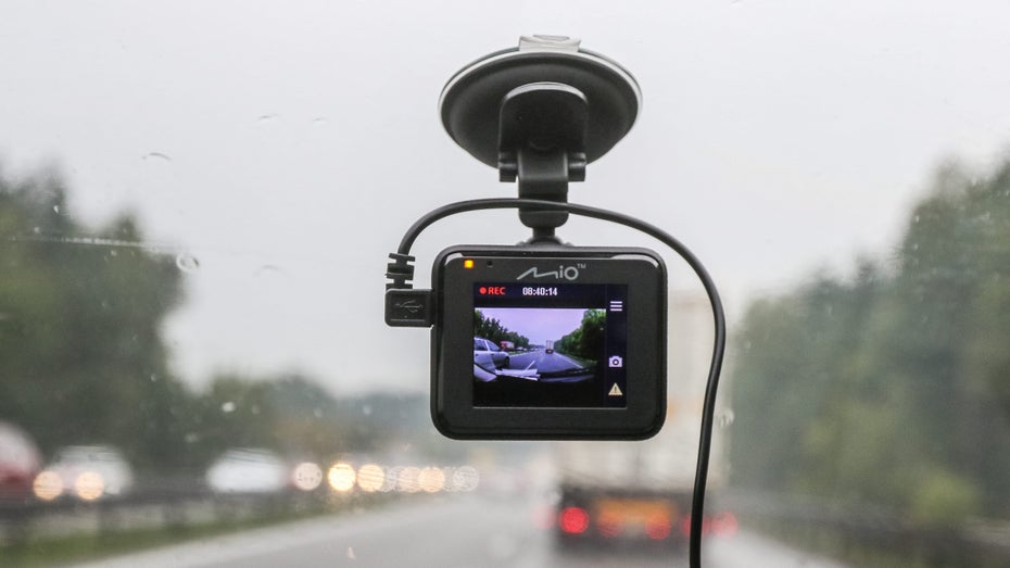 Google Pixel: Funktioniert das Smartphone bald auch als Dashcam? Google Pixel: Funktioniert das Smartphone bald auch als Dashcam?