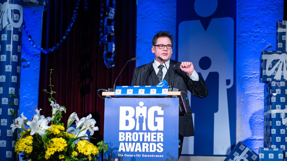 Datenkraken 2023: Big-Brother-Awards für DHL, Bundesfinanzministerium und mehr Datenkraken 2023: Big-Brother-Awards für DHL, Bundesfinanzministerium und mehr