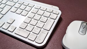 MX Keys S: Logitech legt beliebte Tastatur neu auf und kündigt eigenes Kurzbefehl-Feature an