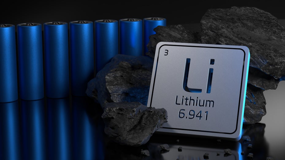 Für 850.000 Elektroautos: In Emden soll eine Lithiumraffinerie entstehen Für 850.000 Elektroautos: In Emden soll eine Lithiumraffinerie entstehen