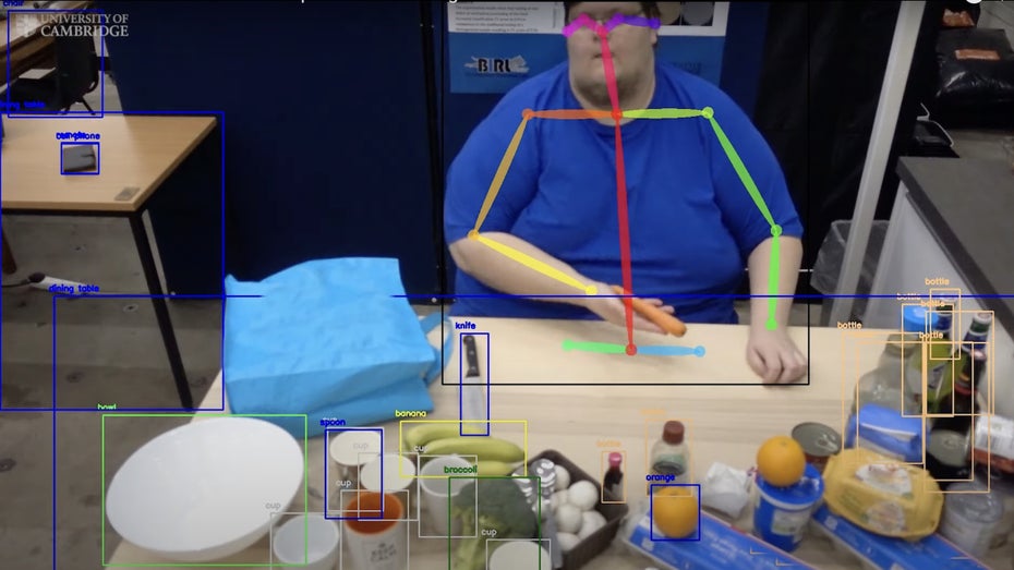 Der Roboterkoch erkannte in einem Video alle Zutaten. (Screenshot: Youtube) Künstliche Intelligenz in der Küche: Roboterkoch lernt von Rezeptvideos