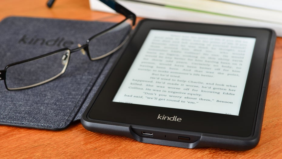 Amazon wird von KI-Büchern geflutet. (Foto: Shutterstock / SGM) Amazon hat ein ChatGPT-Problem: KI-generierte Romane fluten die Plattform