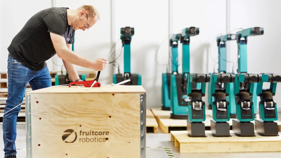 Fruitcore-Roboter können kinderleicht programmiert werden. (Foto: Fruitcore Robotics) Kinderleichte Bedienung: Industrieroboter Horst1000 setzt auf natürliche Sprache