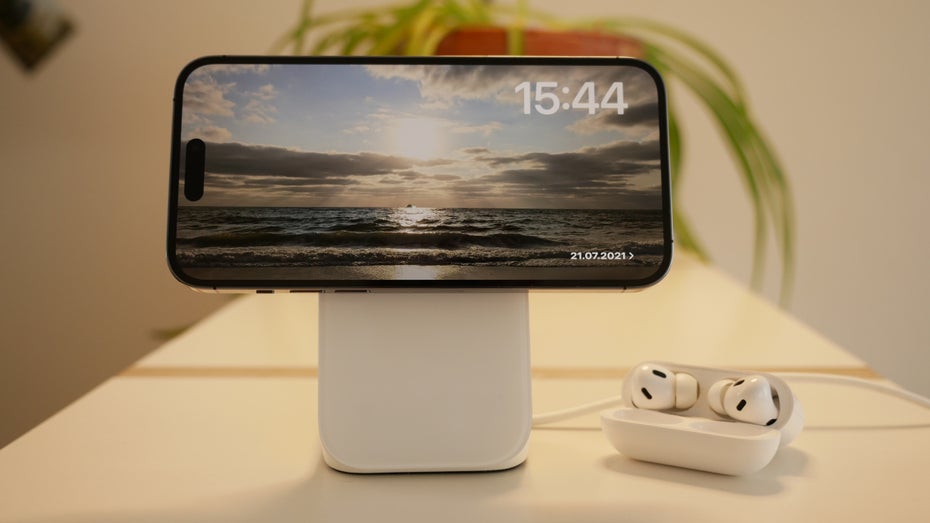 iOS 17: So nutzt ihr die Standby-Funktion auf eurem iPhone iOS 17: So nutzt ihr die Standby-Funktion auf eurem iPhone