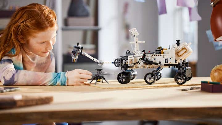Perseverance und Ingenuity gibt es jetzt zum Nachbauen. (Bild: Lego) Perseverance Ingenuity Lego
