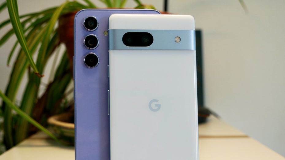 Google Pixel 7a versus Samsung Galaxy A54: Die beiden Mittelklasse-Smartphones im Vergleichstest