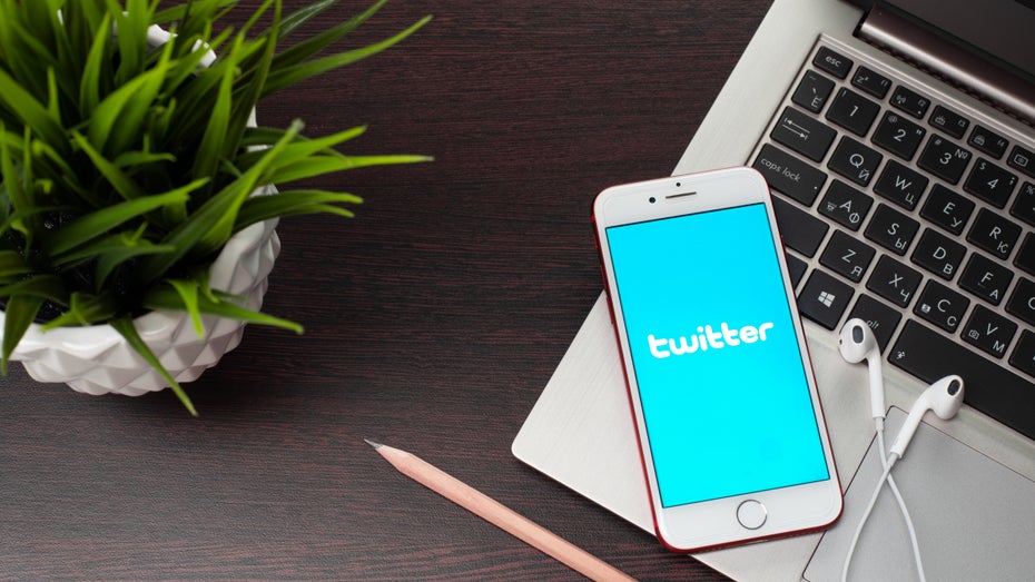 Twitter verdient indirekt Geld mit geschützter Musik – aber weigert sich, zu zahlen. (Foto: Tattoboo/Shutterstock) Universal, Sony, BMG: Plattenlabels verklagen Twitter wegen Copyright-Verletzungen