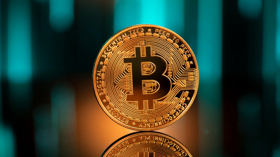Bitcoin-Kurs springt auf über 50.000 Dollar – das steckt dahinter