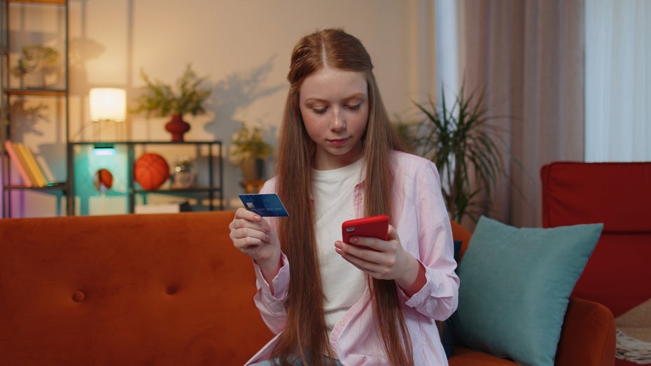 Onlineshopping ohne Überblick: So gehen Kinder mit Geld um Onlineshopping ohne Überblick: So gehen Kinder mit Geld um