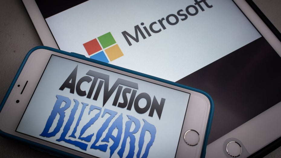 Der Deal zwischen Microsoft und Activision Blizzard zieht sich. (Foto: Koshiro K / Shutterstock) US-Kartellbehörde zieht Klage gegen Microsoft-Activision-Deal zurück