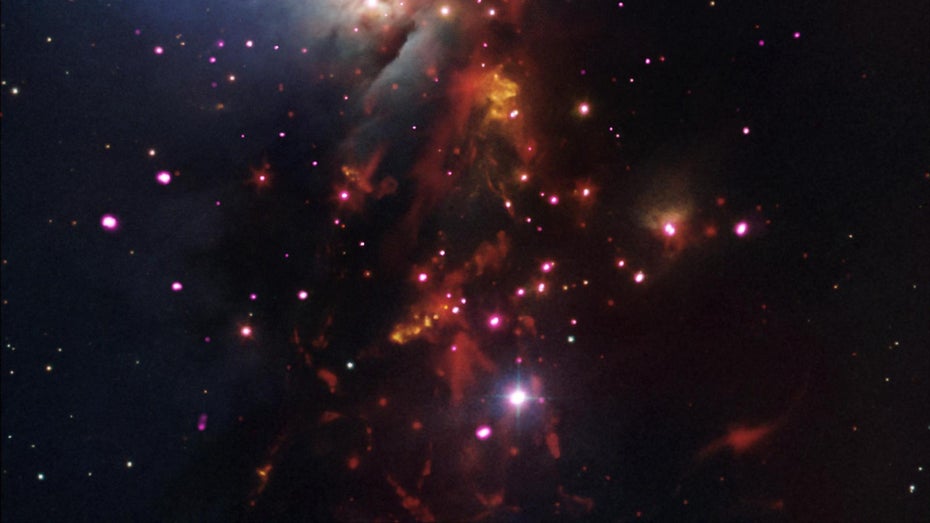 Neu entdeckter Stern ist kühler als die Flamme eines Feuerzeugs Neu entdeckter Stern ist kühler als die Flamme eines Feuerzeugs