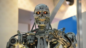 Terminator-Regisseur James Cameron fürchtet KI-Apokalypse: „Ich habe euch gewarnt”