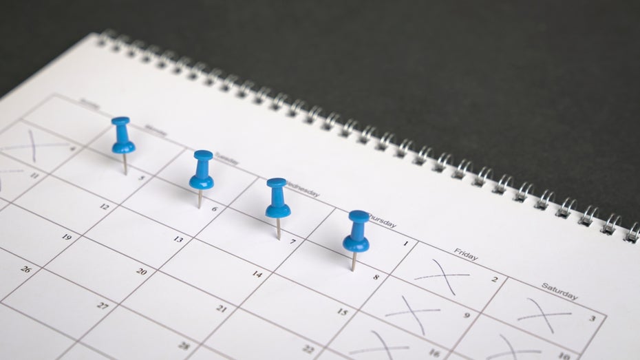 Bringt uns KI der 4-Tage-Woche näher? (Foto: Sinseeho / Shutterstock.com) Führt uns KI zur 4-Tage-Woche?