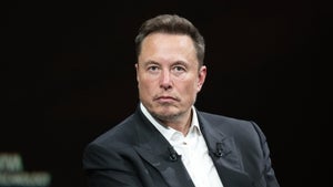 Tesla: Elon Musk meckert über Qualität des Cybertrucks