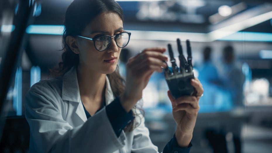Startups im Health-Tech-Bereich entwickeln neue Techniken – was wird sich durchsetzen? (Foto: Gorodenkoff / Shutterstock) Startup-Investorin Vera Knauer im Interview: „Jeder rennt ja gerade KI hinterher”