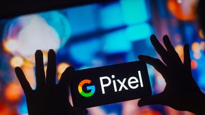 Leak: Google zeigt Pixel 8 Pro und Watch 2 versehentlich selbst
