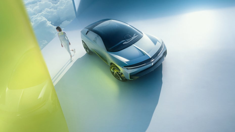 Opel stellt mit dem Experimental seine Vision vollelektrischer Autos vor