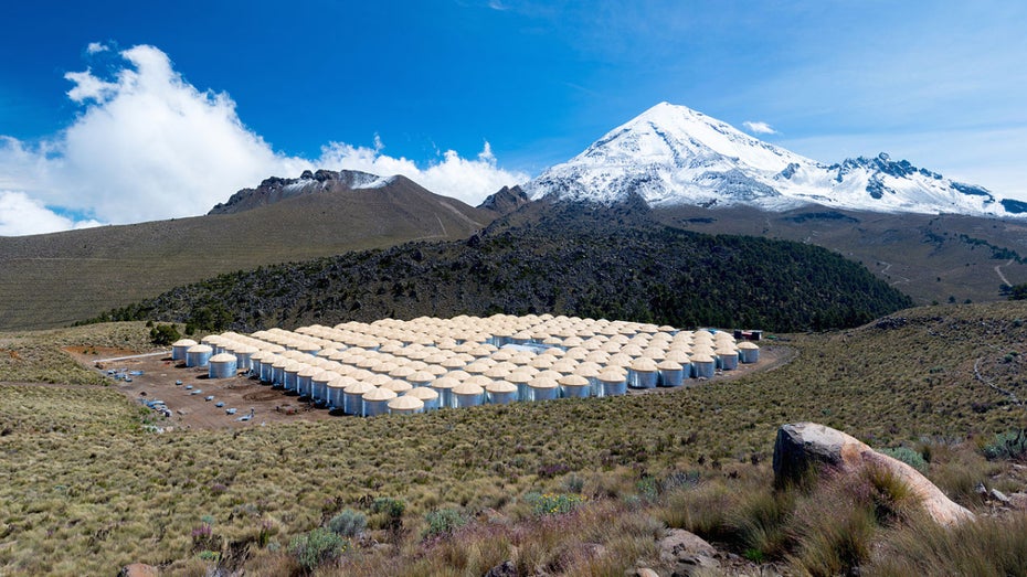 Das High-Altitude Water Cherenkov Observatory in Mexiko erforscht hochenergetische Phänomene unserer Galaxie. (Bild: Jordan A. Goodman / Wikimedia Commons) Sonne strahlt wesentlich heller als gedacht: „Wir dachten, wir hätten diesen Stern durchschaut“