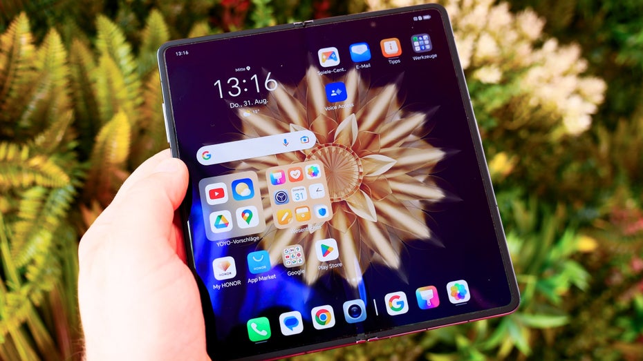 Honor Magic V2: Dieses Foldable ist leichter als das iPhone 14 Pro Max