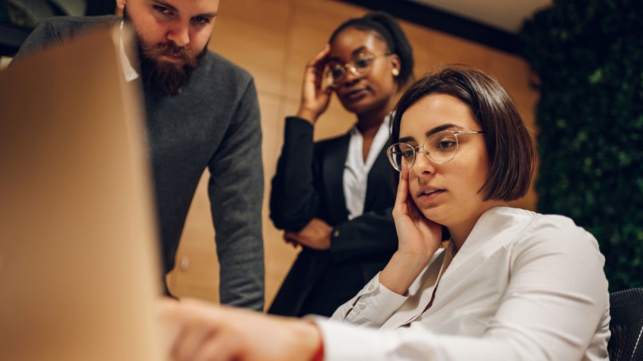 Für Expats ist das Leben in Deutschland nur mäßig lustig. (Zamrznuti tonovi/ Shutterstock) „Aber hier leben, nein danke“: Expats sind in Deutschland unglücklich und einsam