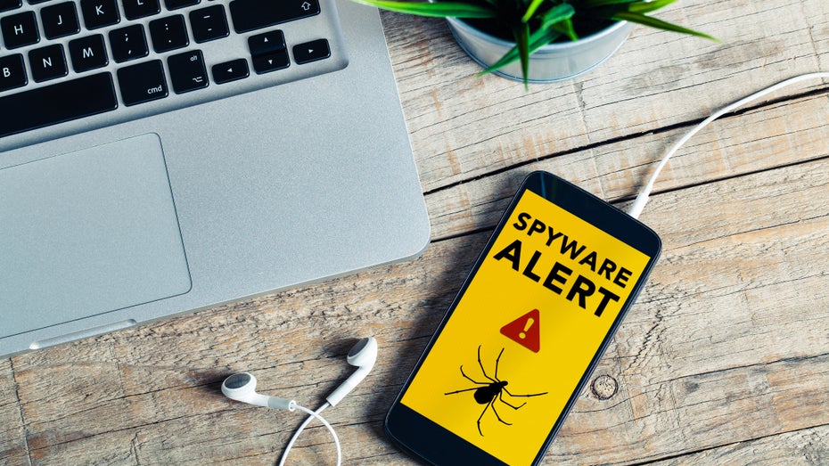 #FuckStalkerware: Hacker:innen löschen Spyware von 76.000 Smartphones