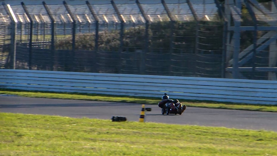 Sieht nicht ungefährlich aus: Marcel Paul auf seinem Bobbycar. (Foto: dpa) Student knackt mit elektrischem Bobbycar Weltrekord auf dem Hockenheimring