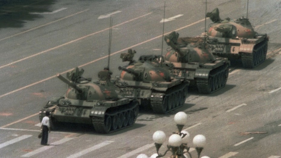 Statt historischem Foto: KI-Fake landet auf Platz 1 der Google-Suche Statt historischem Foto: KI-Fake landet auf Platz 1 der Google-Suche
