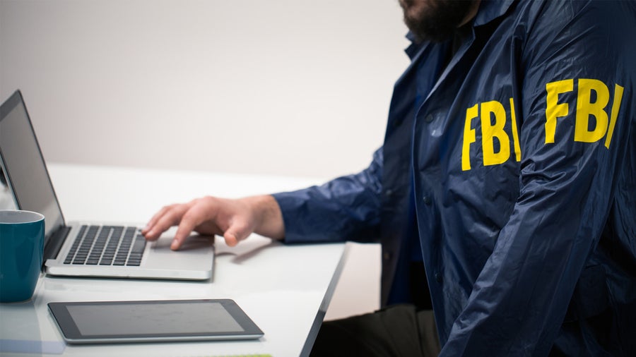 Wie einer der meistgesuchten Hacker der Welt das FBI trollt